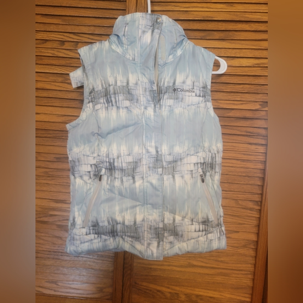Columbia Women's Blue and White Puffer Vest Down Filled W Detachable Hood Size M